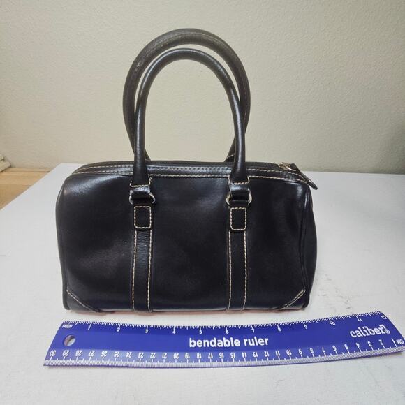 Wilsons Leather‎ Maxima Black Sturdy purse. See pics for details. Coach Vibe - Picture 15 of 16